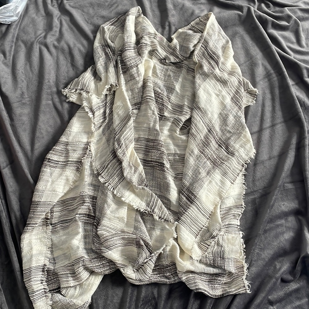 Free people open cardigan / shrug / poncho